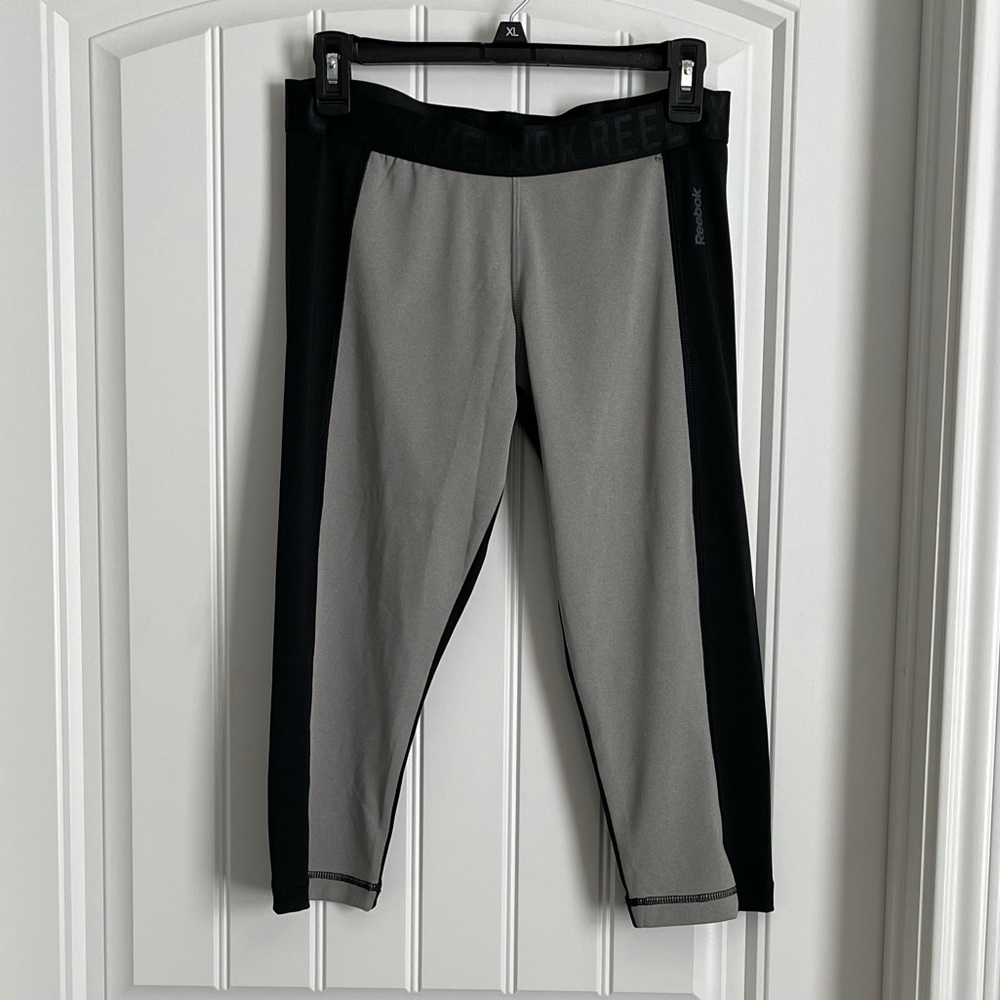 Reebok cropped workout pants
